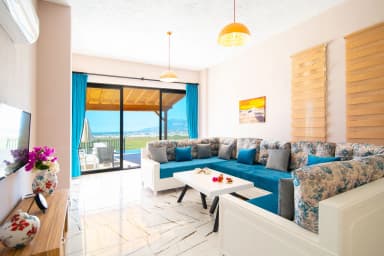 Villa Mulberry Silver Korunaklı Havuz 60