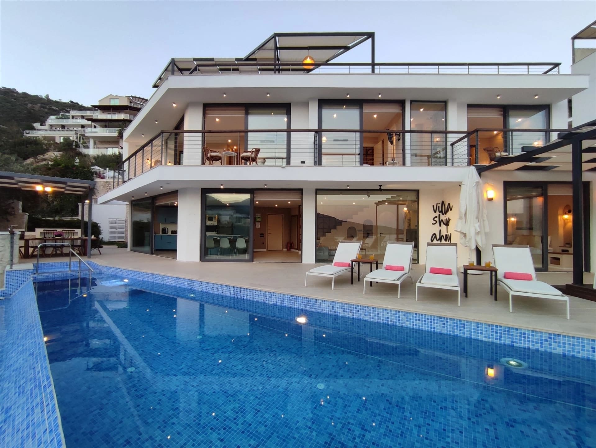 Villa Ship Ahoy