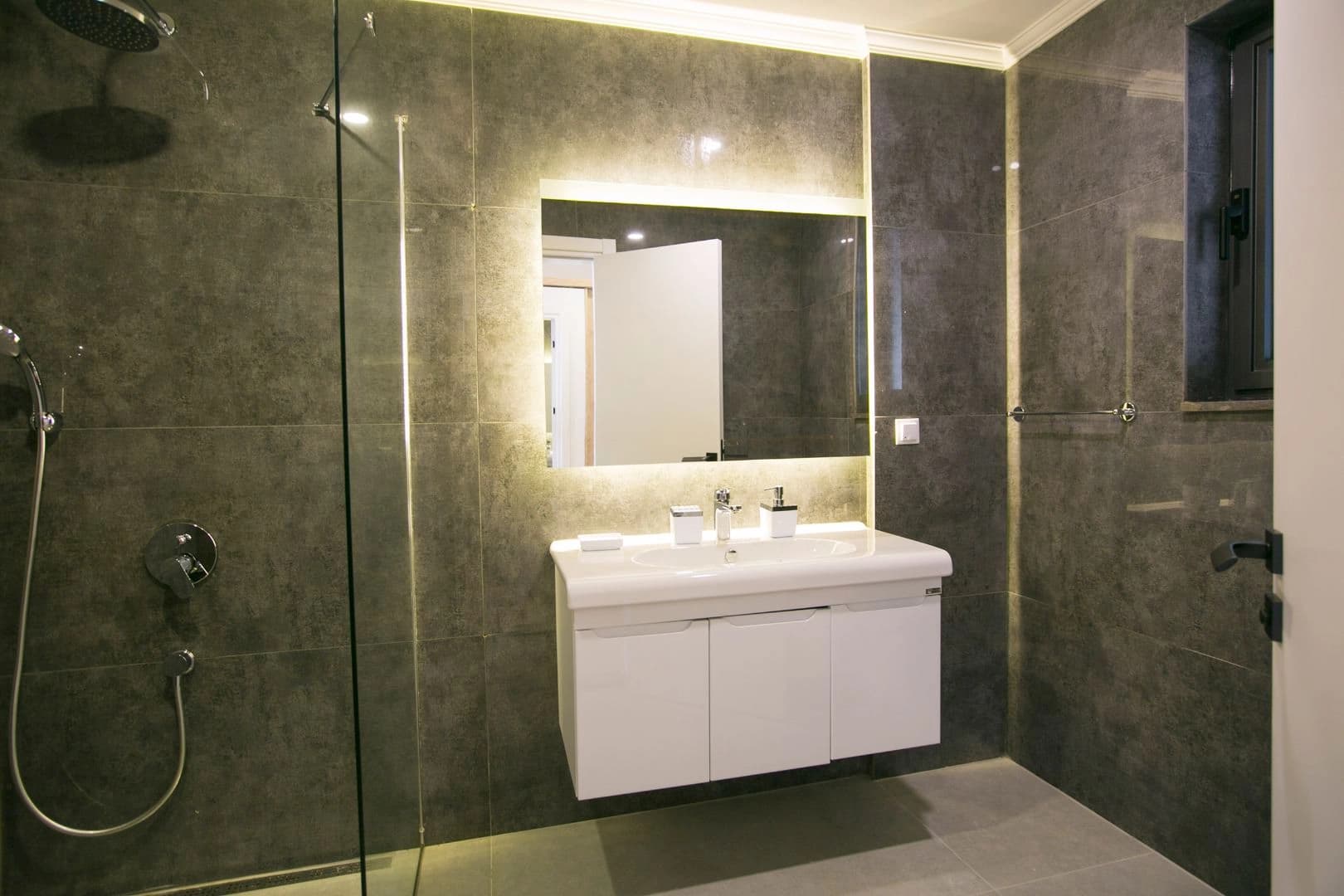 Villa Half Moon Two Korunaklı Havuz 44