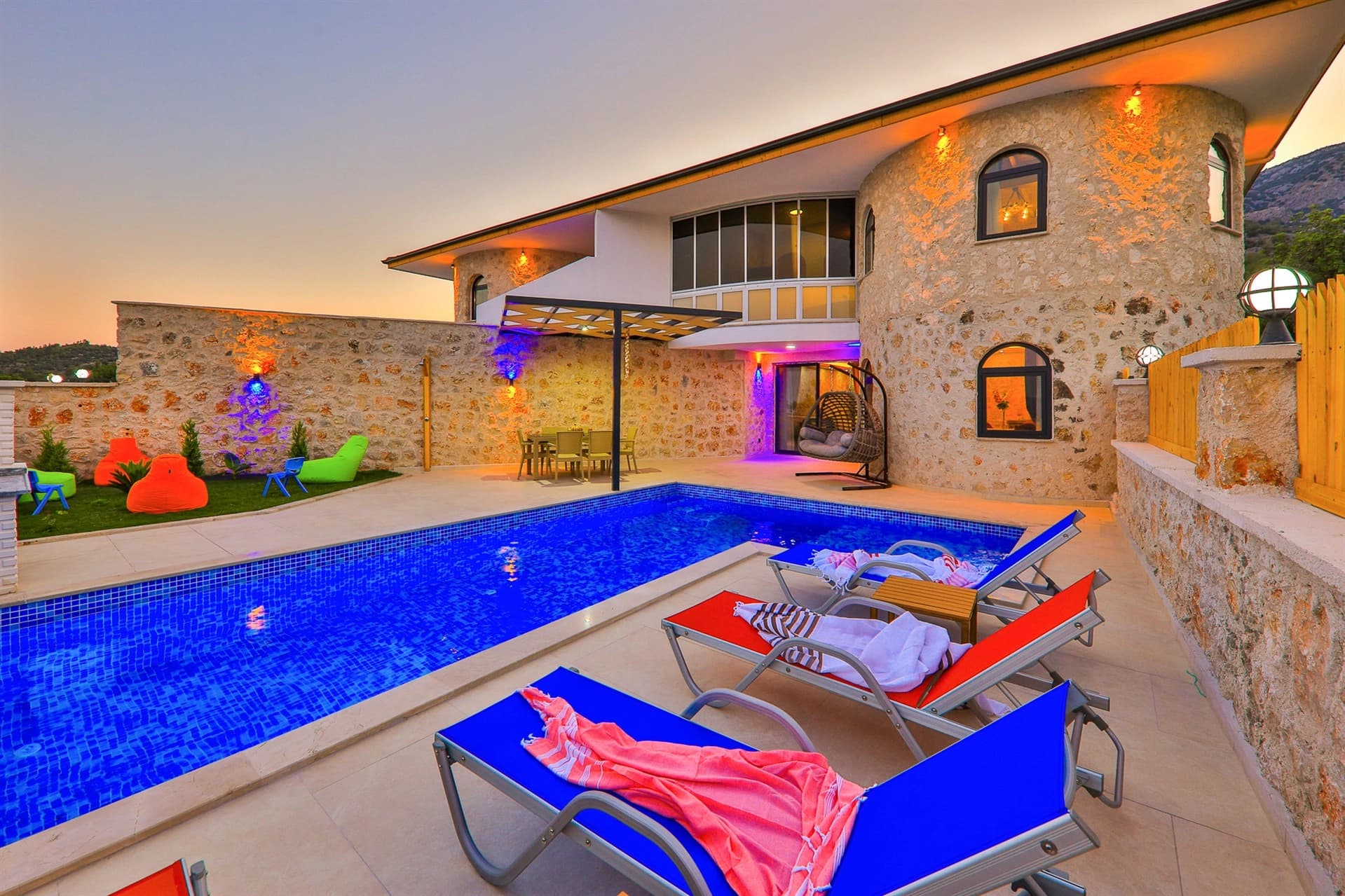 Villa Sandak 1 Korunaklı Havuz 73