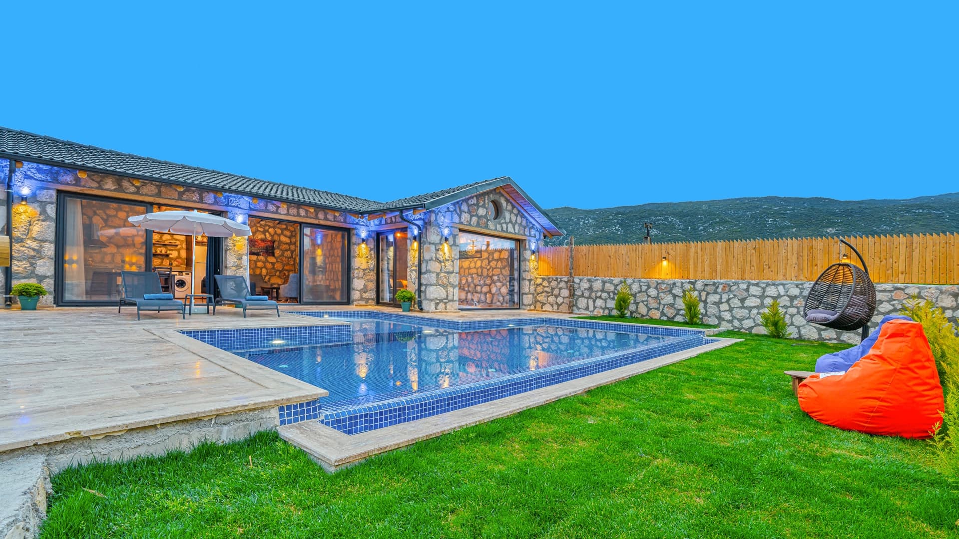 Villa Ege Sarıbelen Korunaklı Havuz 44