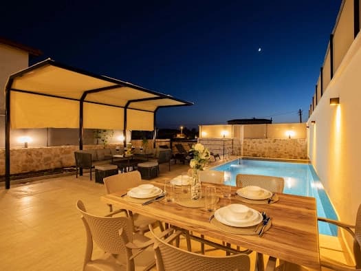 Villa Çağdaş 2 Korunaklı Havuz 25