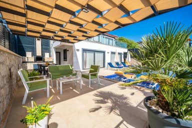 Villa Therapy 620 Korunaklı Havuz 90