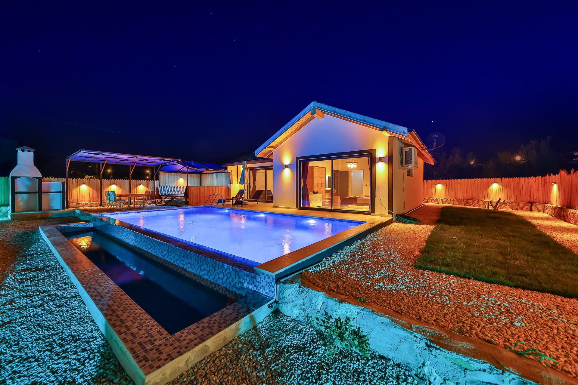 Villa Erisa Korunaklı Havuz 78