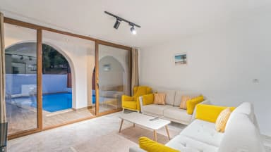 Villa Ceyhan Korunaklı Havuz 23
